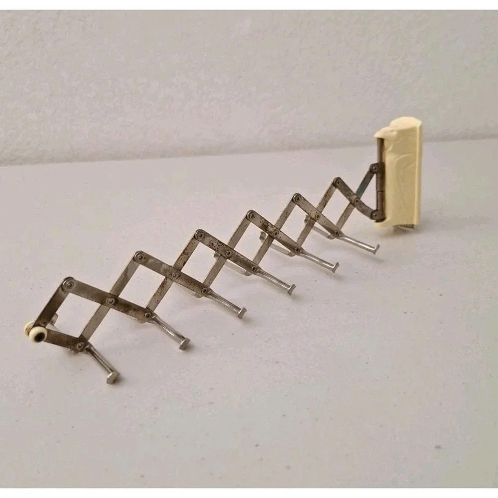 Vintage MCM Wall Mount Accordion Expanding Rack Holder Belt Scarf Tie 11x3 RARE